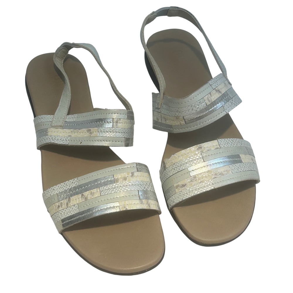 Munro American Womens 8.5 Silver Snakeskin Metallic Slingback Low Wedge Sandals